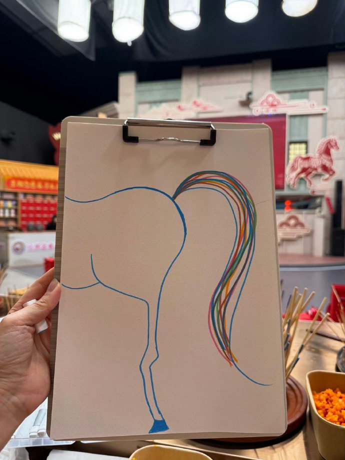 PG电子官网-《声生不息》灵魂画手创作可爱小马引热议|犯规_新浪新闻